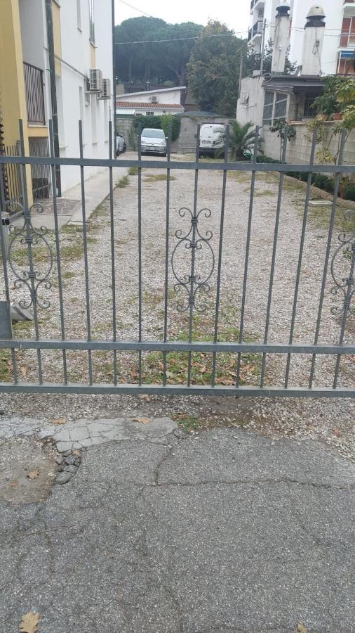 B&B Foscolo Llido Degli Estensi Bagian luar foto